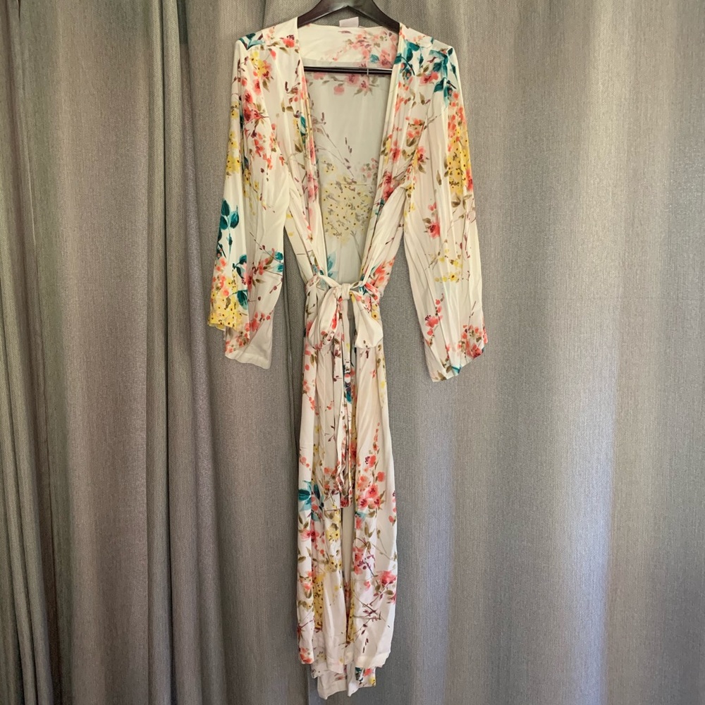 Plum Pretty Sugar Robe